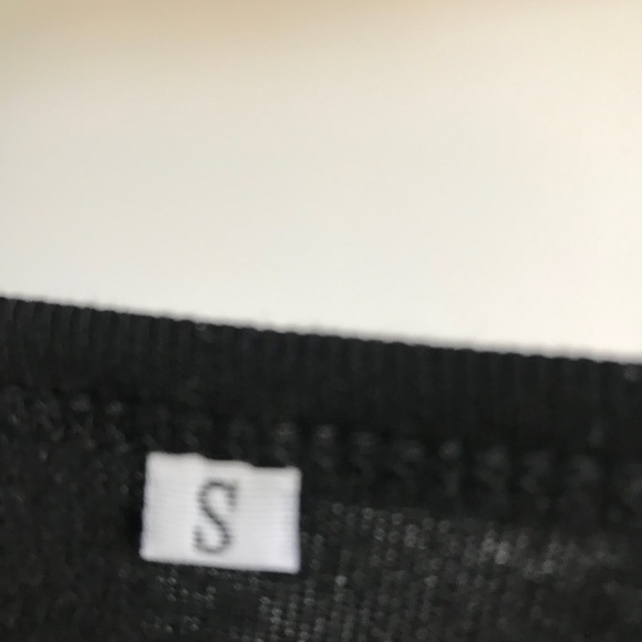 Color Block Long Sleeve - Picture 5 of 6